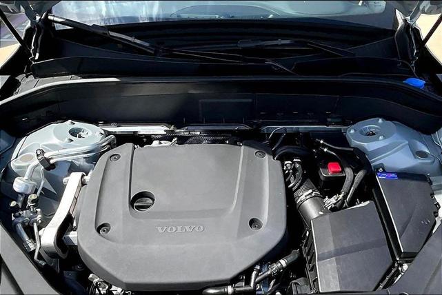 Photo of 2026 Metallic Volvo XC90