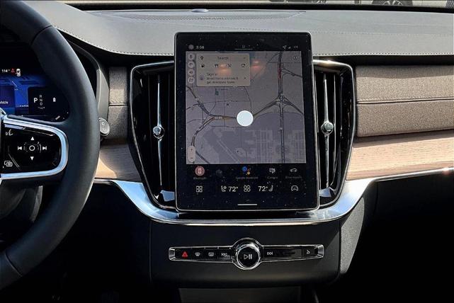 Photo of 2026 Metallic Volvo XC90