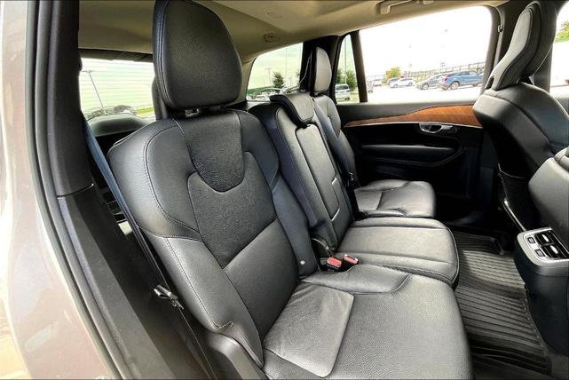 Photo of 2023 Bright Volvo XC90