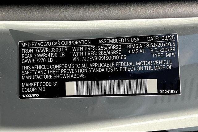 Photo of 2025 Platinum Grey Metallic Volvo EX90