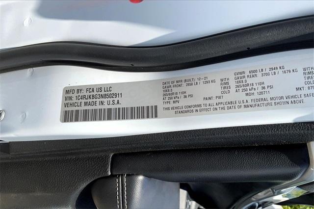 Photo of 2022 Bright White Clearcoat Jeep Grand Cherokee L