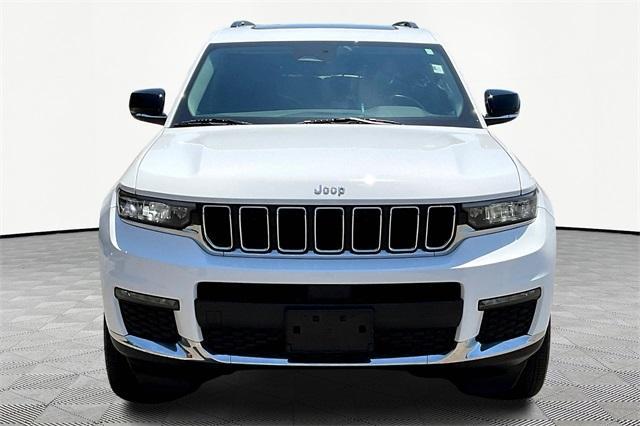 Photo of 2022 Bright White Clearcoat Jeep Grand Cherokee L