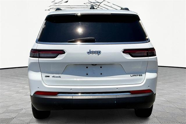 Photo of 2022 Bright White Clearcoat Jeep Grand Cherokee L