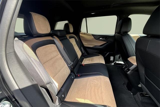 Photo of 2025 Mosaic Black Metallic Chevrolet Equinox