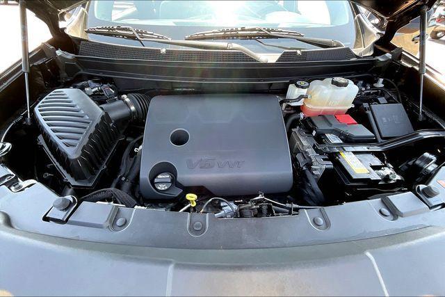Photo of 2022 Mosaic Black Metallic Chevrolet Traverse