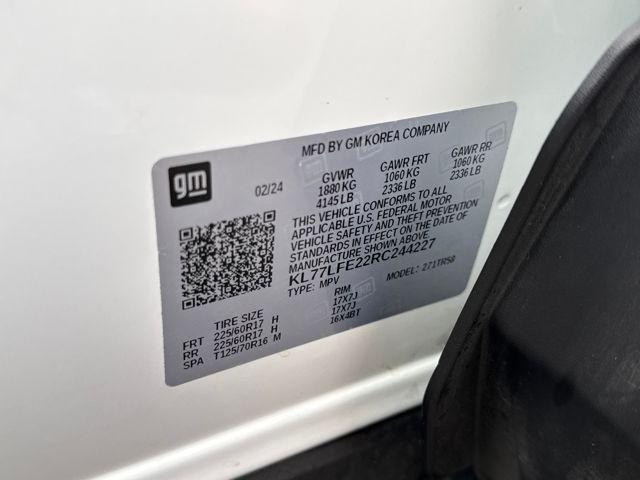 Photo of 2024 Summit White Chevrolet Trax