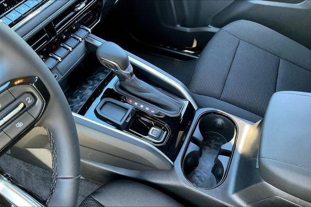 Photo of 2026 Summit White Chevrolet Colorado
