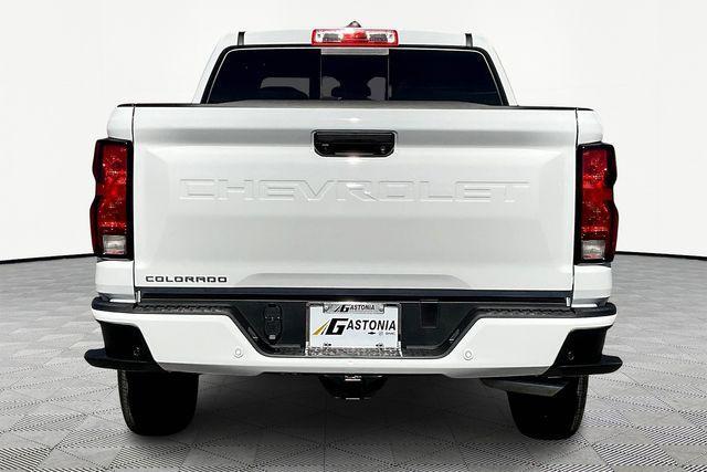 Photo of 2026 Summit White Chevrolet Colorado