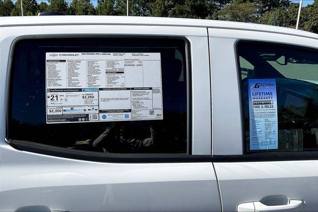 Photo of 2026 Summit White Chevrolet Colorado