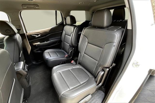 Photo of 2023 Summit White GMC Acadia