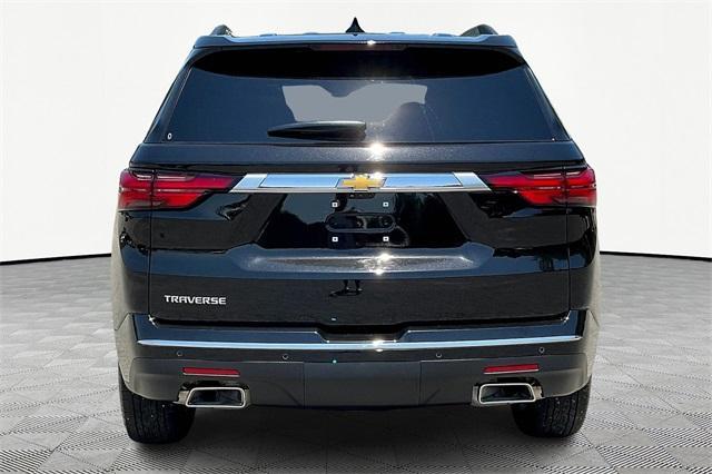 Photo of 2023 Mosaic Black Metallic Chevrolet Traverse