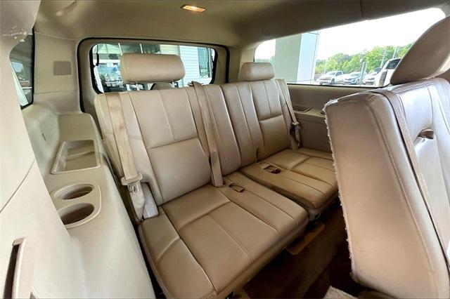 Photo of 2014 Onyx Black GMC Yukon XL