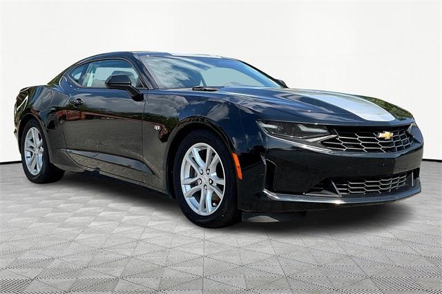 Photo of 2019 Black Chevrolet Camaro