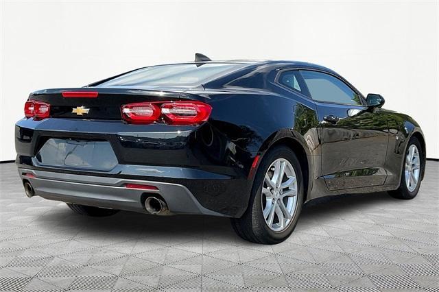 Photo of 2019 Black Chevrolet Camaro