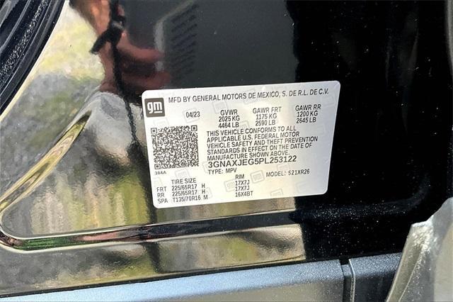Photo of 2023 Black Metallic Chevrolet Equinox
