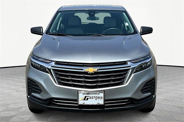 Photo of 2023 Sterling Gray Metallic Chevrolet Equinox