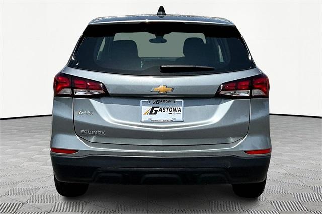 Photo of 2023 Sterling Gray Metallic Chevrolet Equinox