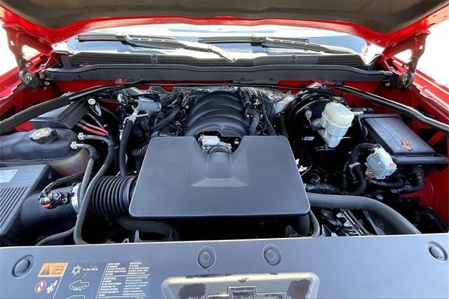Photo of 2015 Victory Red Chevrolet Silverado 1500