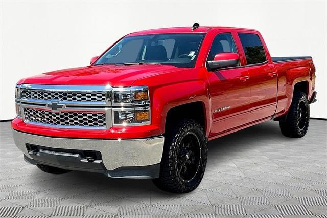 Photo of 2015 Victory Red Chevrolet Silverado 1500