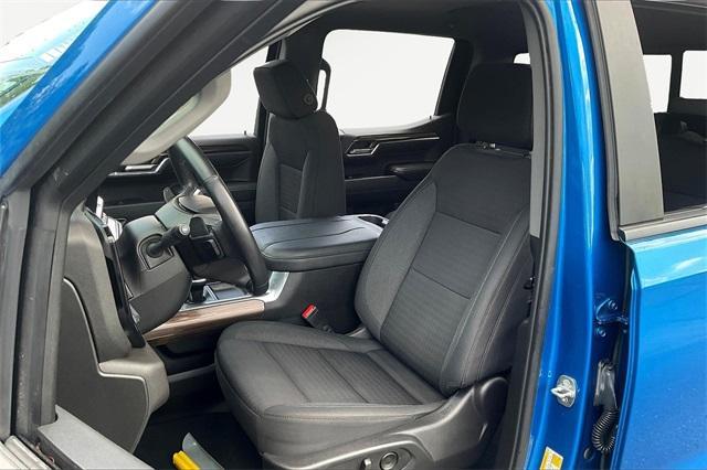 Photo of 2023 Glacier Blue Metallic Chevrolet Silverado 1500