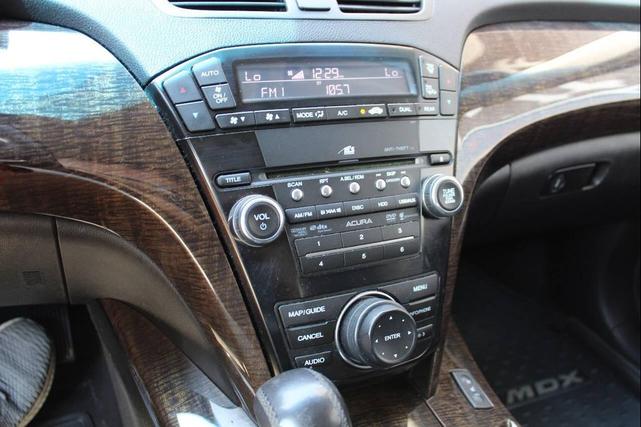 Photo of 2012 Silver Acura MDX
