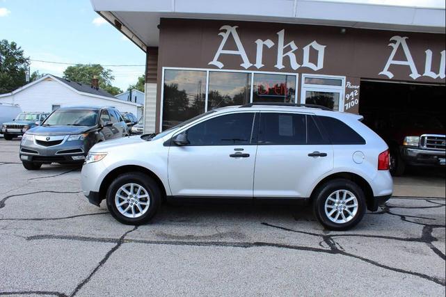 Photo of 2013 Silver Ford Edge