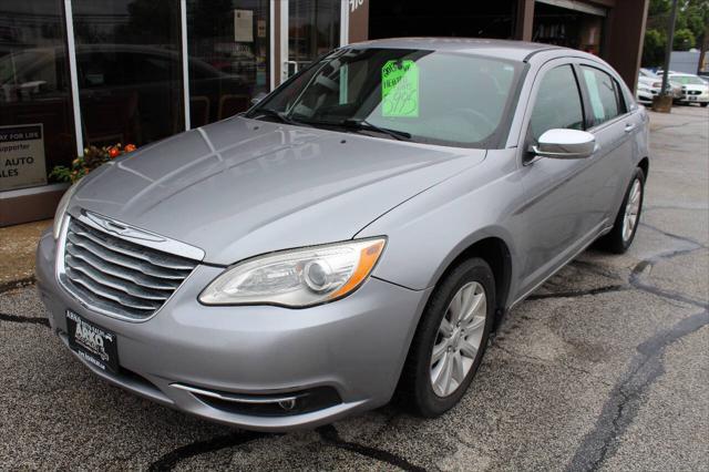 2013 Chrysler 200