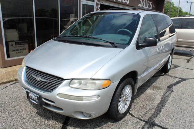 2000 Chrysler Town & Country