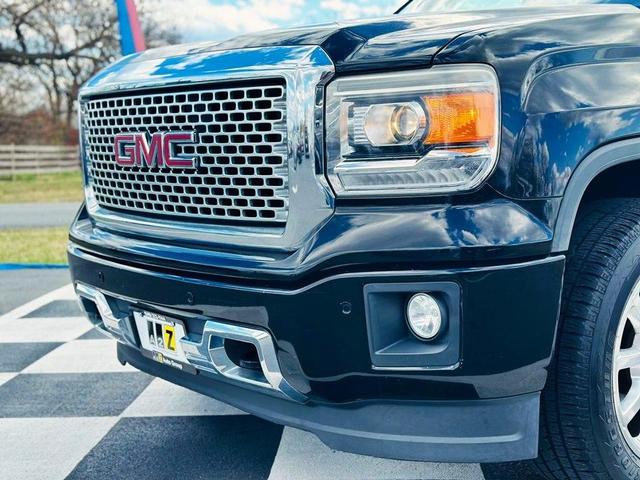 Photo of 2015 Black GMC Sierra 1500
