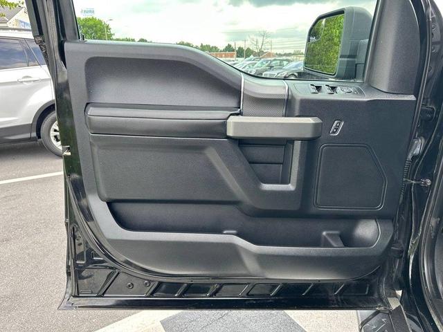 Photo of 2016 Black Ford F-150