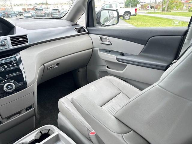 Photo of 2012 Silver Honda Odyssey