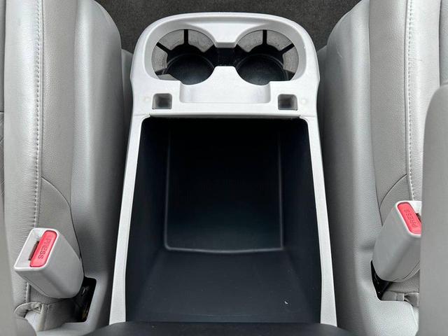 Photo of 2012 Silver Honda Odyssey