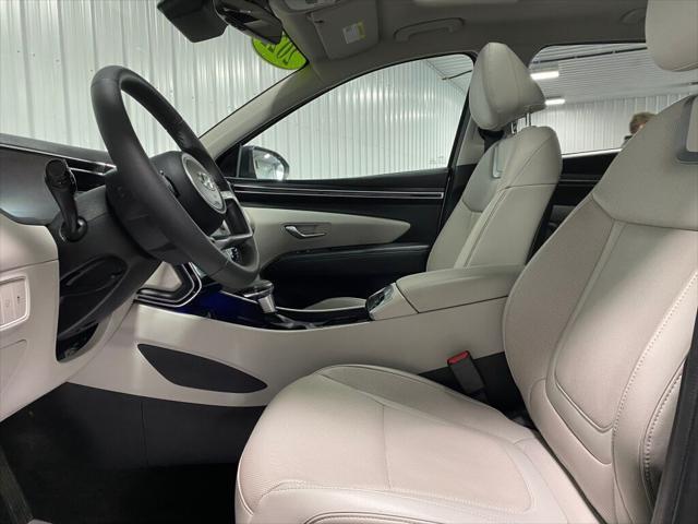 Photo of 2022 Shimmering Silver Hyundai TUCSON