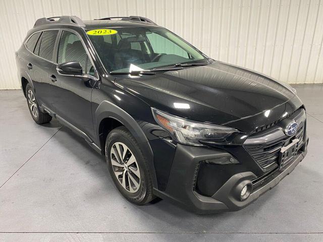 Photo of 2023 Crystal Black Silica Subaru Outback