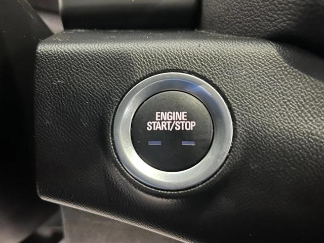 Photo of 2023 Summit White GMC Terrain