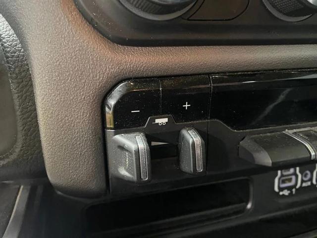 Photo of 2020 Bright White Clearcoat RAM 1500