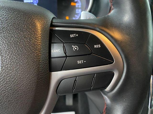 Photo of 2019 Red Jeep Grand Cherokee