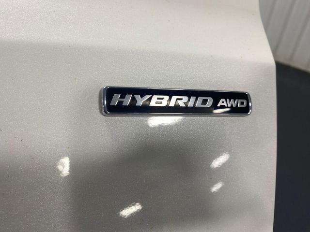 Photo of 2020 Star White Metallic Tri-Coat Ford Escape