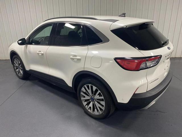 Photo of 2020 Star White Metallic Tri-Coat Ford Escape