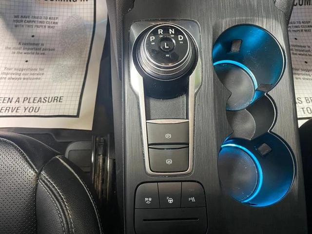 Photo of 2020 Star White Metallic Tri-Coat Ford Escape