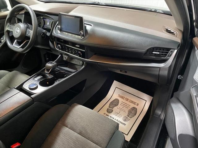 Photo of 2021 Super Black Nissan Rogue