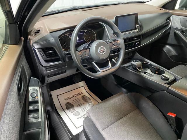Photo of 2021 Super Black Nissan Rogue