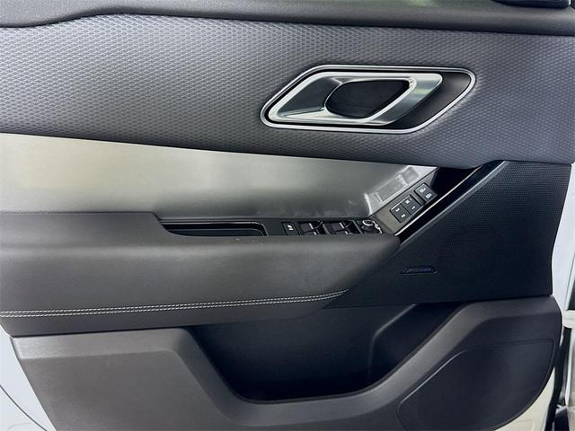 Photo of 2023 White Land Rover Range Rover Velar