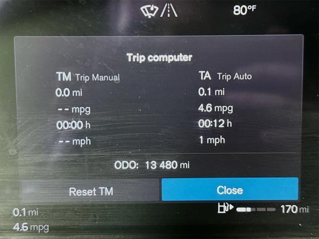 Photo of 2025 Gray Volvo XC40