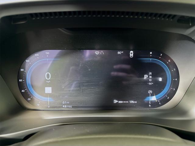 Photo of 2025 Gray Volvo XC40