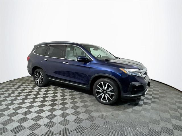 Photo of 2022 Blue Honda Pilot