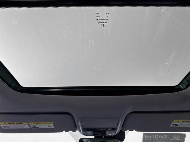 Photo of 2022 Blue Honda Pilot