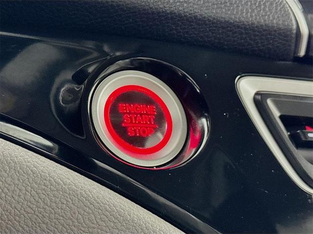 Photo of 2022 Blue Honda Pilot