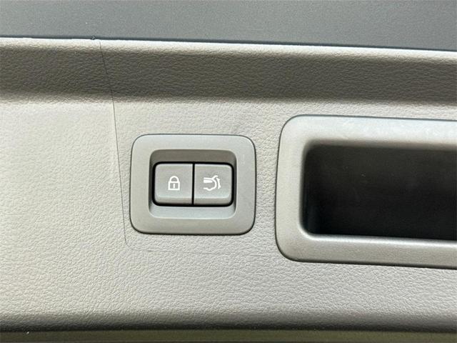 Photo of 2025 Gray Mazda CX-50 Hybrid