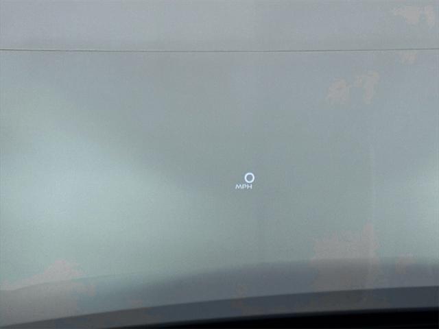 Photo of 2024 Solid Gray/Super Black Nissan Pathfinder